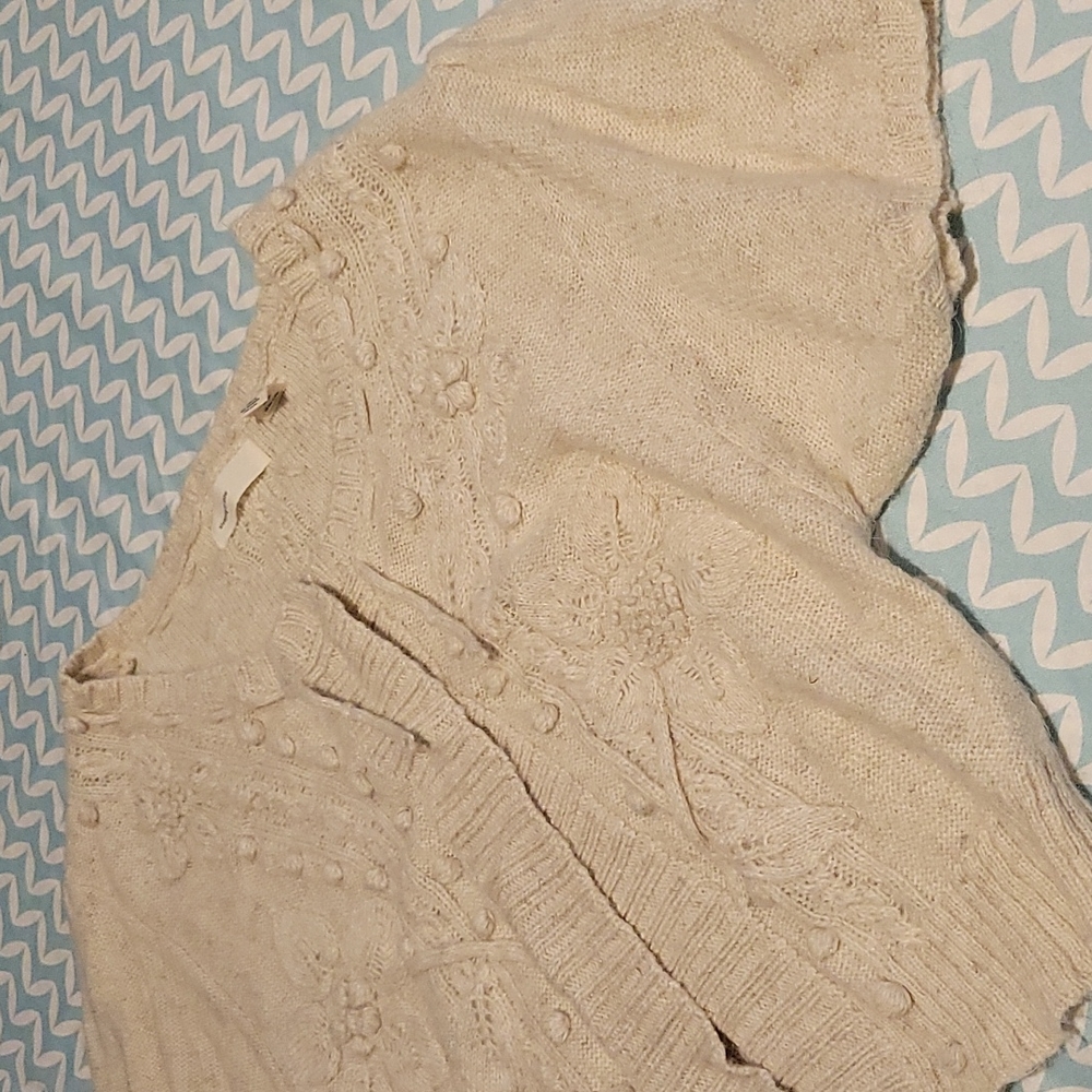 Short sleeve sweater